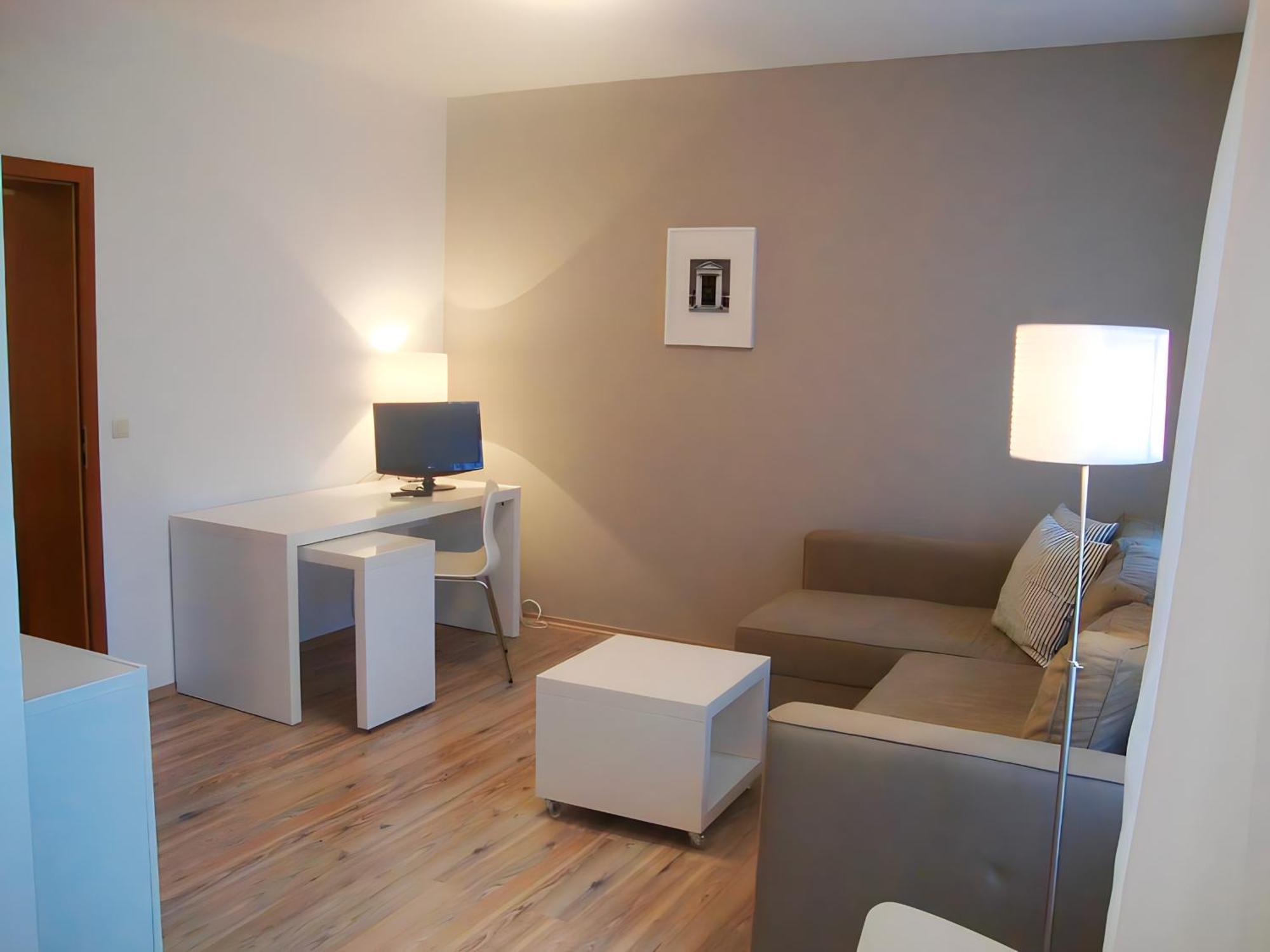 Apartment Hotel Lindeneck Ерфурт Екстериор снимка