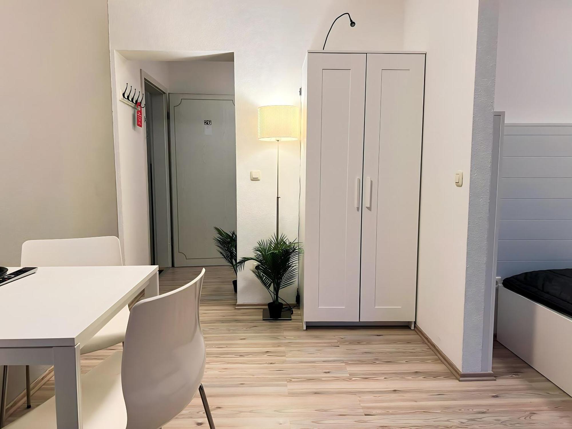 Apartment Hotel Lindeneck Ерфурт Екстериор снимка