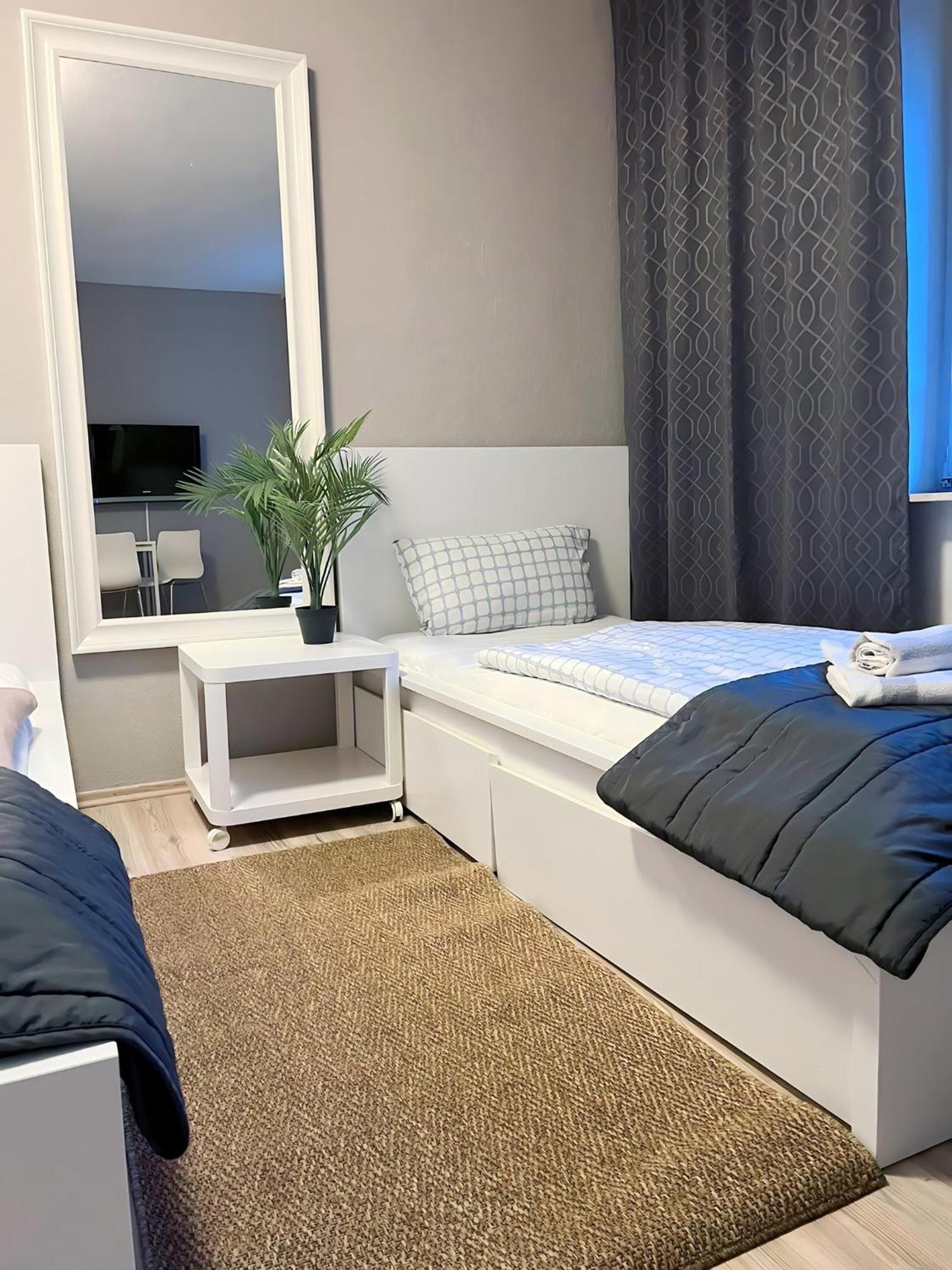 Apartment Hotel Lindeneck Ерфурт Екстериор снимка