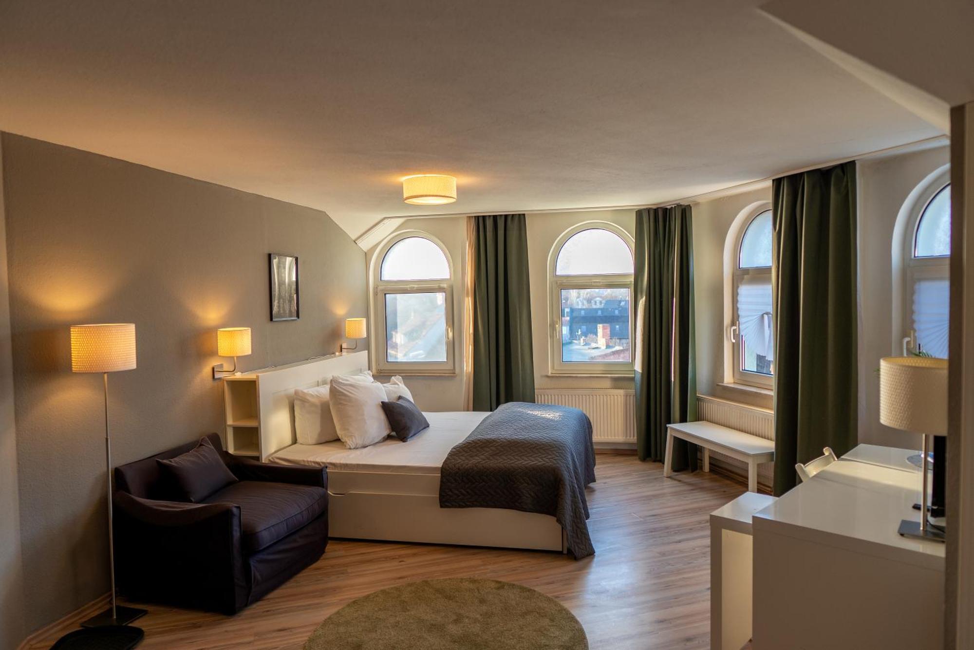 Apartment Hotel Lindeneck Ерфурт Екстериор снимка