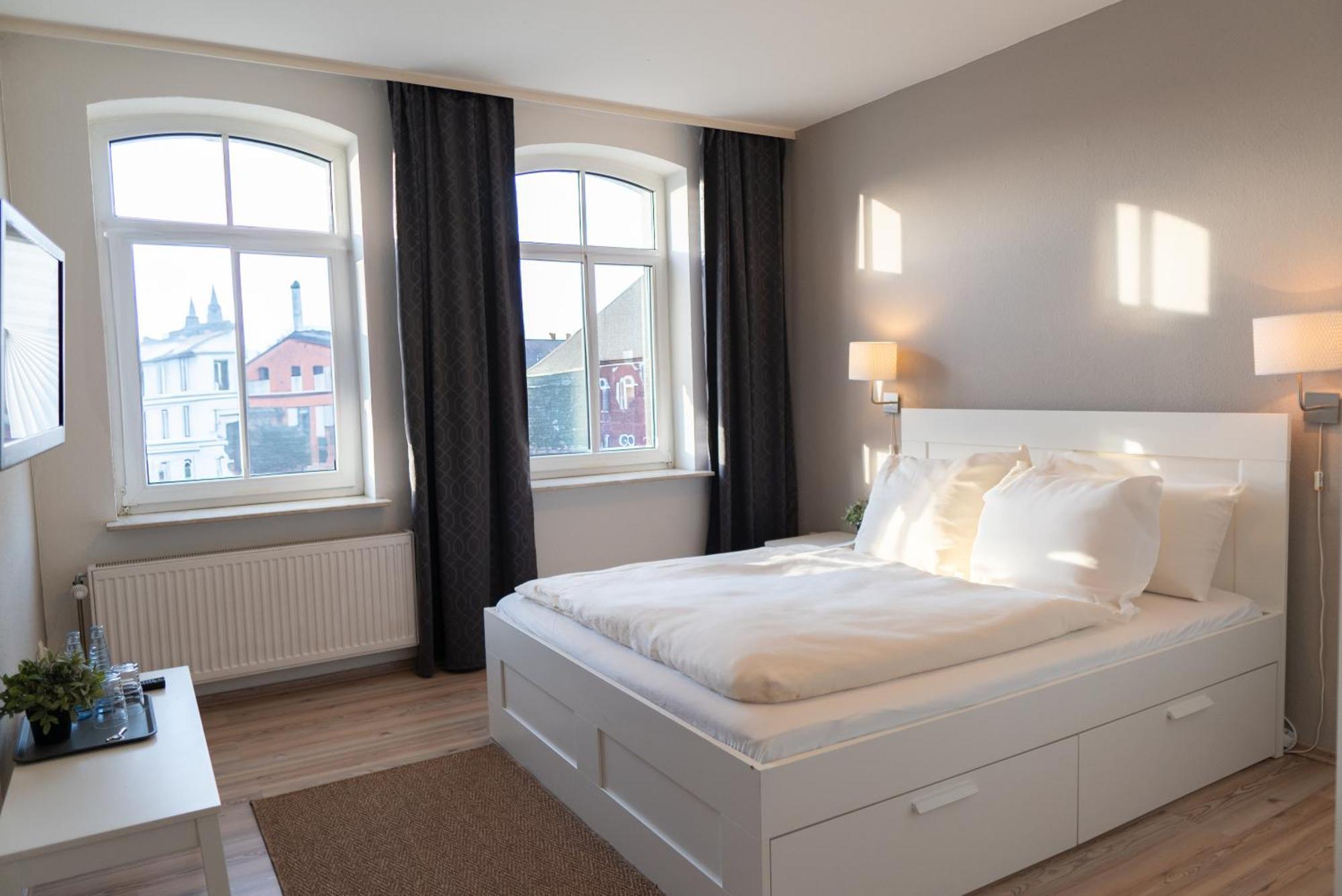 Apartment Hotel Lindeneck Ерфурт Екстериор снимка