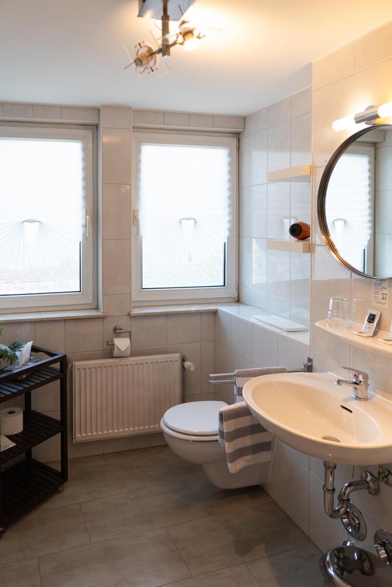 Apartment Hotel Lindeneck Ерфурт Стая снимка