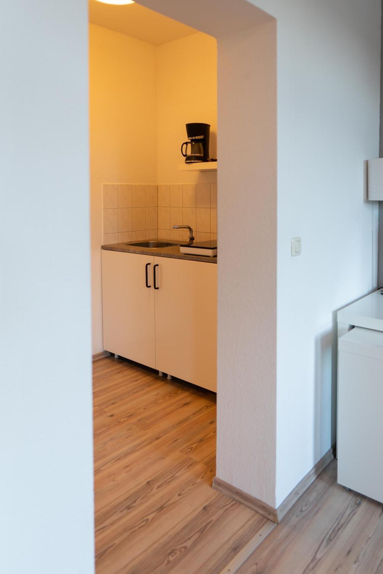 Apartment Hotel Lindeneck Ерфурт Екстериор снимка