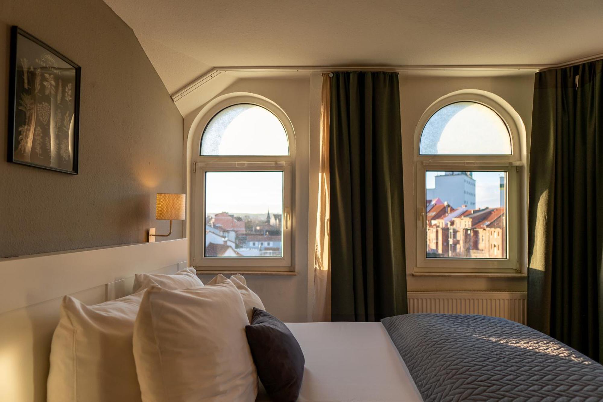 Apartment Hotel Lindeneck Ерфурт Екстериор снимка